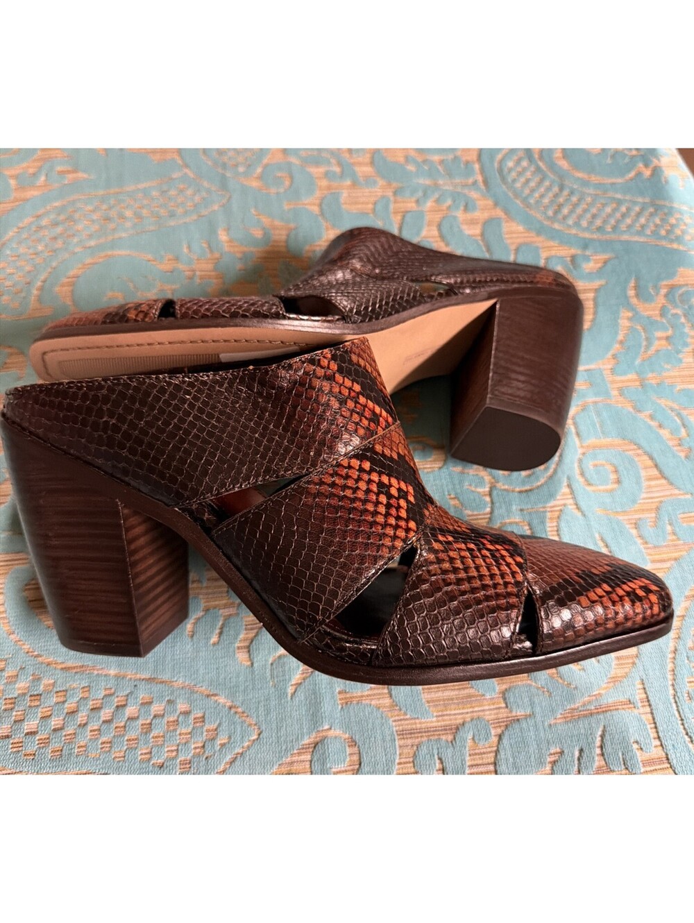 Vince Camuto VC-Aimie Snake Print Mules Heeled Slides Leather Upper Size 9M/40